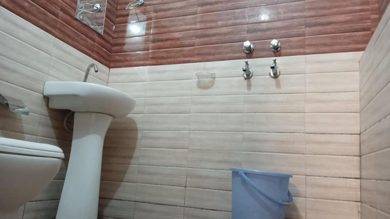 Orchid Hostel And Hotel Tapovan Экстерьер фото