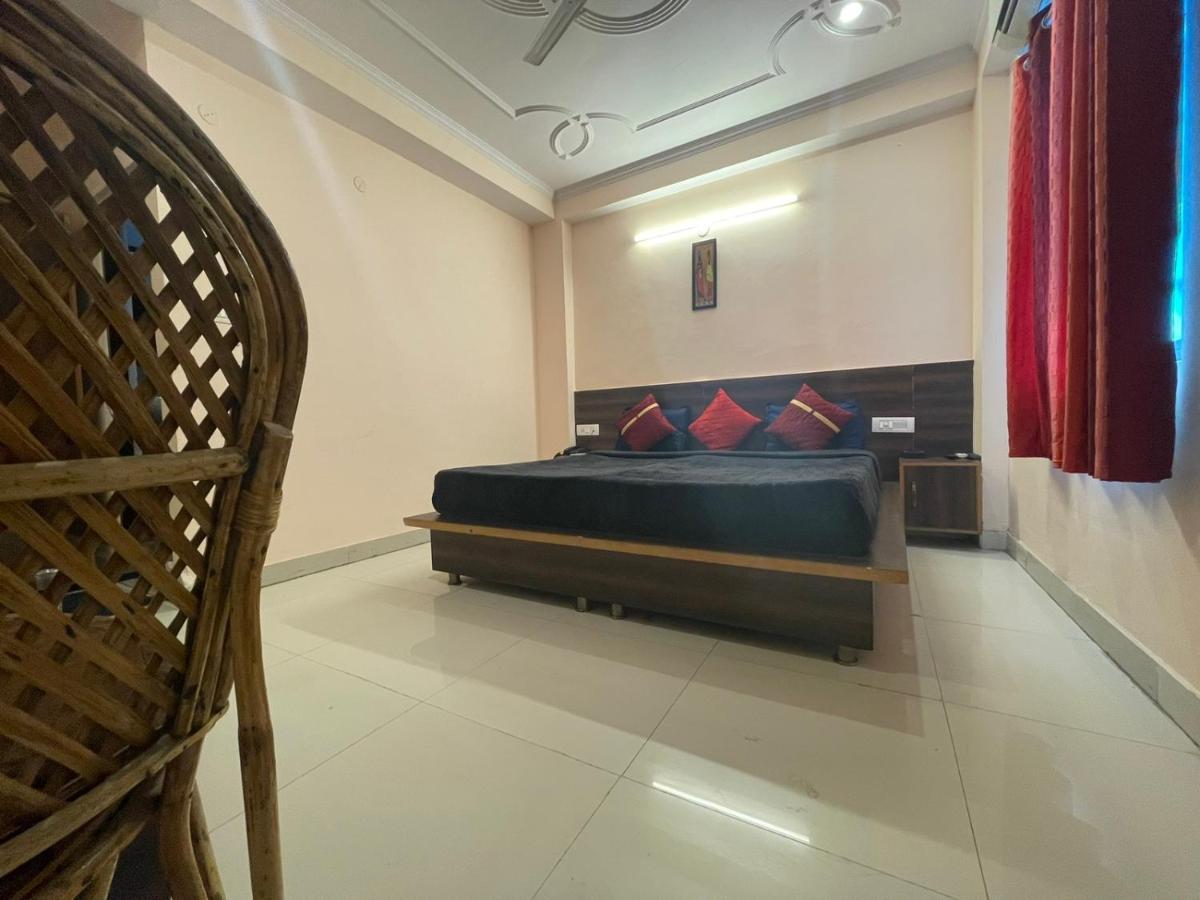 Orchid Hostel And Hotel Tapovan Экстерьер фото